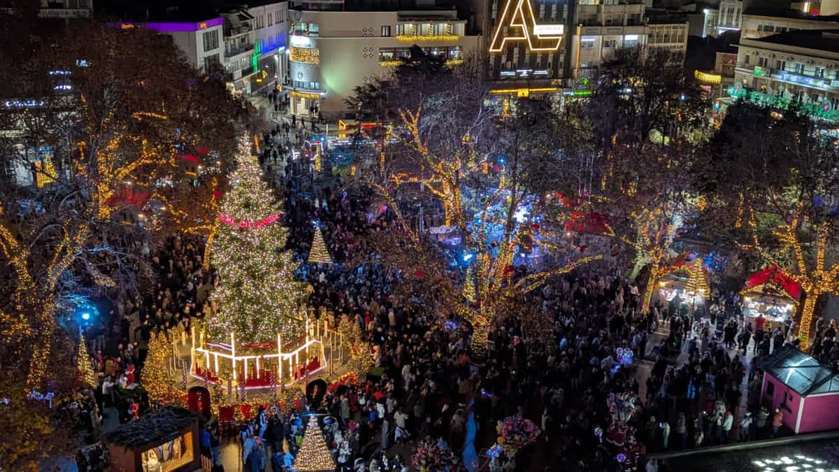 Με ρεκόρ συμμετοχής η φετινή χριστουγεννιάτικη παρέλαση - Με πυρετώδεις ρυθμούς η προετοιμασία για τη μαγική βραδιά στις 30 Δεκεμβρίου