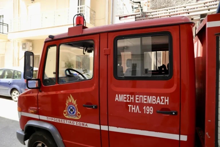 Με σοβαρά εγκαύματα 67χρονος από φωτιά σε σπίτι στο Ομορφοχώρι Λάρισας