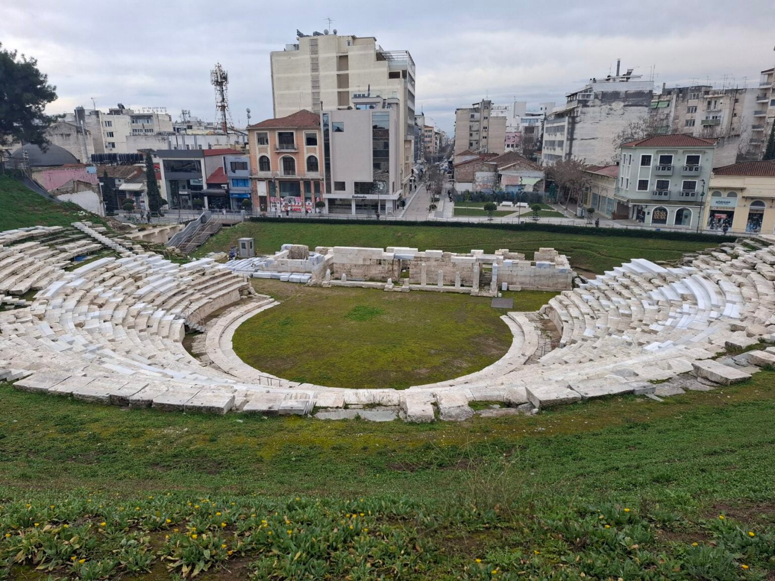 Ανοίγει το Α’ Αρχαίο Θέατρο για δύο παραστάσεις