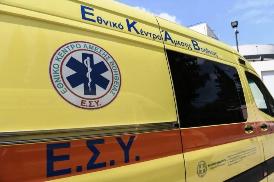 Ιερέας τραυματίστηκε σοβαρά - Έπεσε από τη σκεπή εκκλησίας όπου είχε ανέβει για εργασίες