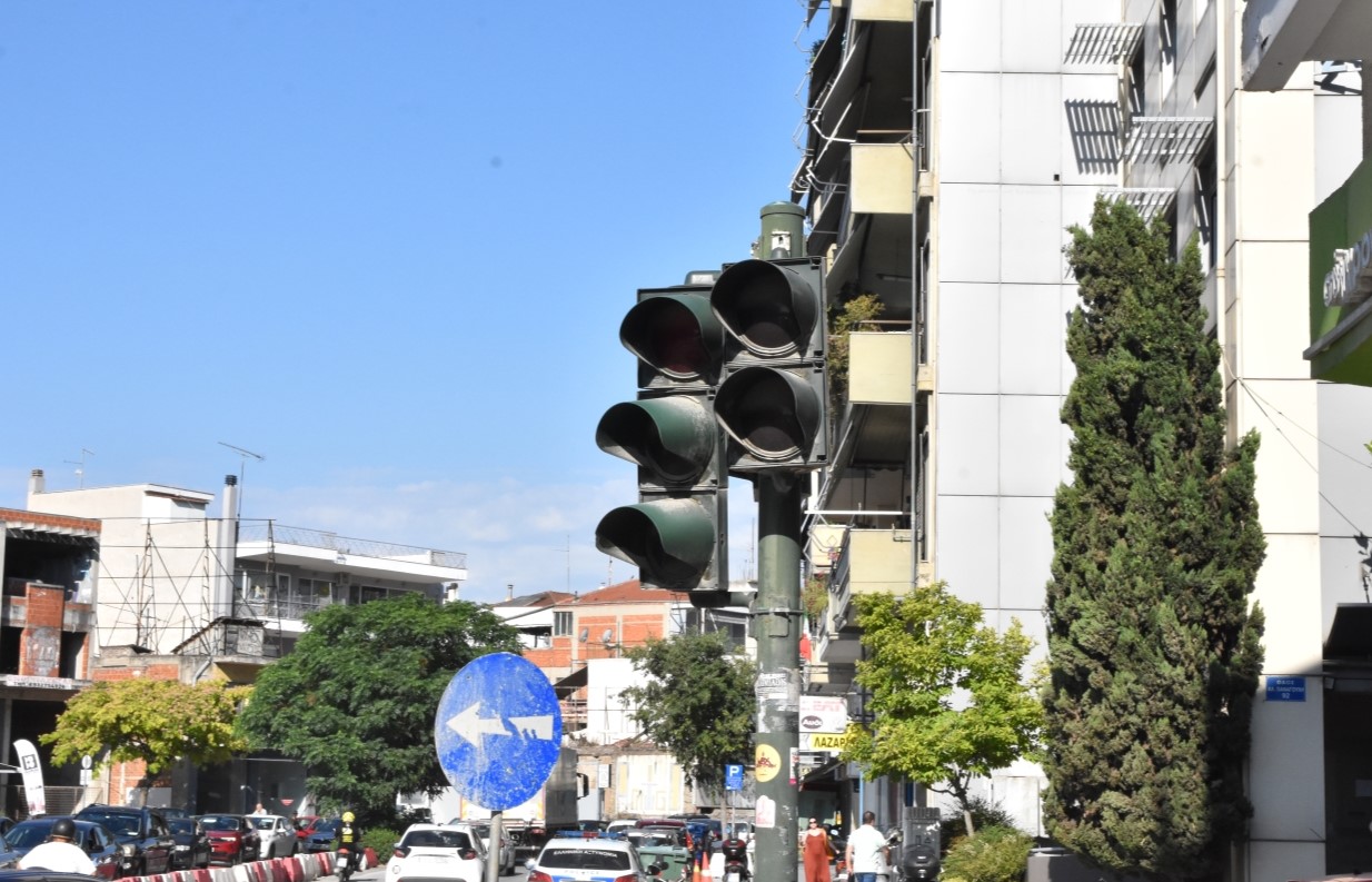 Προσωρινή διακοπή λειτουργίας φωτεινών σηματοδοτών στην οδό Ιωαννίνων λόγω εργασιών αναβάθμισης