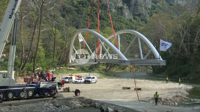 Αρχές Σεπτεμβρίου παραδίδεται η νέα γέφυρα της Αγίας Παρασκευής στα Τέμπη